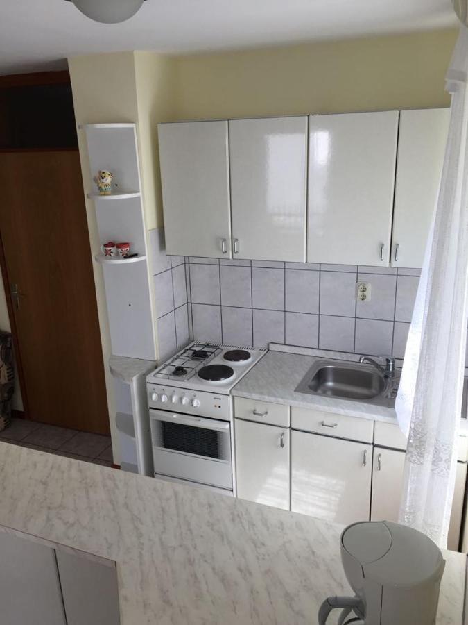 Apartmani Ana Malinska Kültér fotó