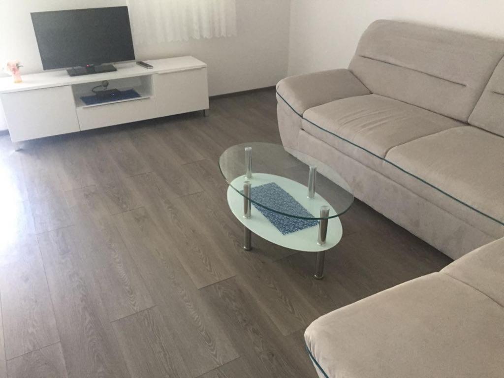 Apartmani Ana Malinska Kültér fotó