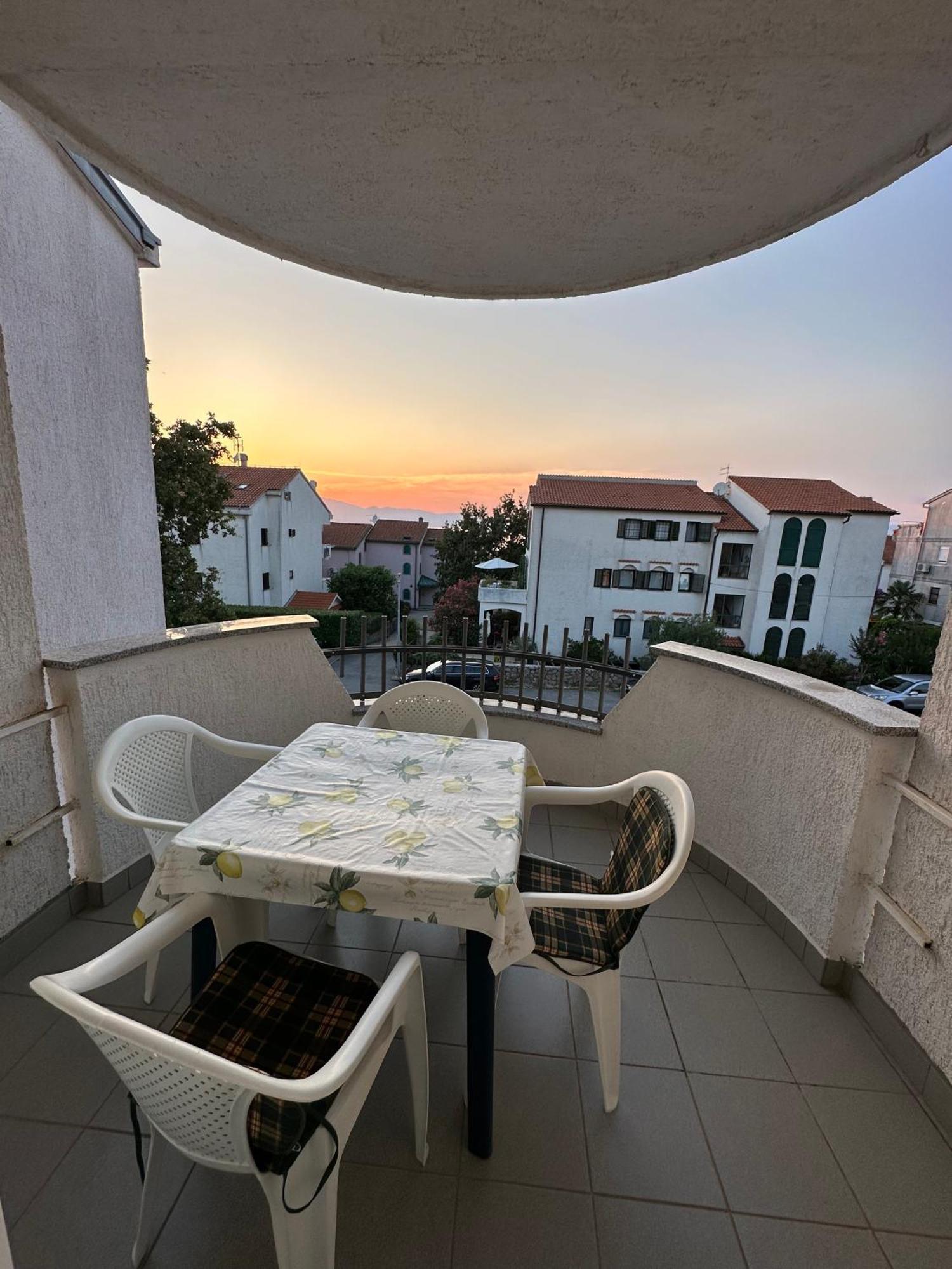 Apartmani Ana Malinska Kültér fotó
