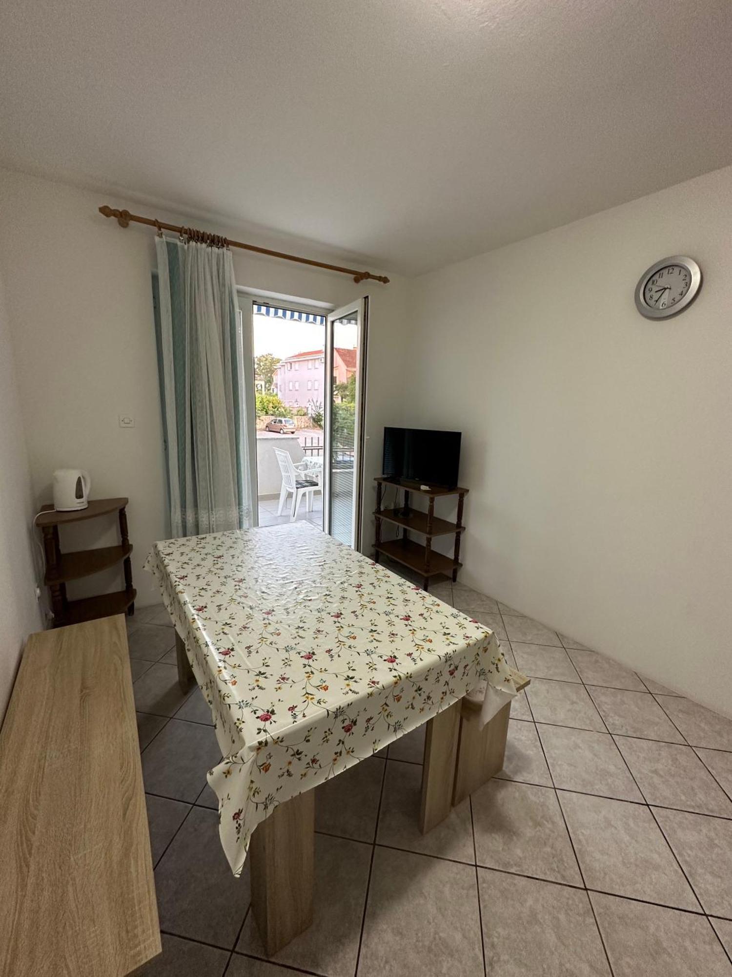 Apartmani Ana Malinska Kültér fotó
